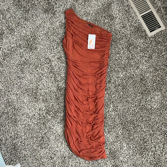 Prettygarden Dresses & Skirts - Prettygarden Amazon Rust Ruched One-Shoulder Dress, NWT